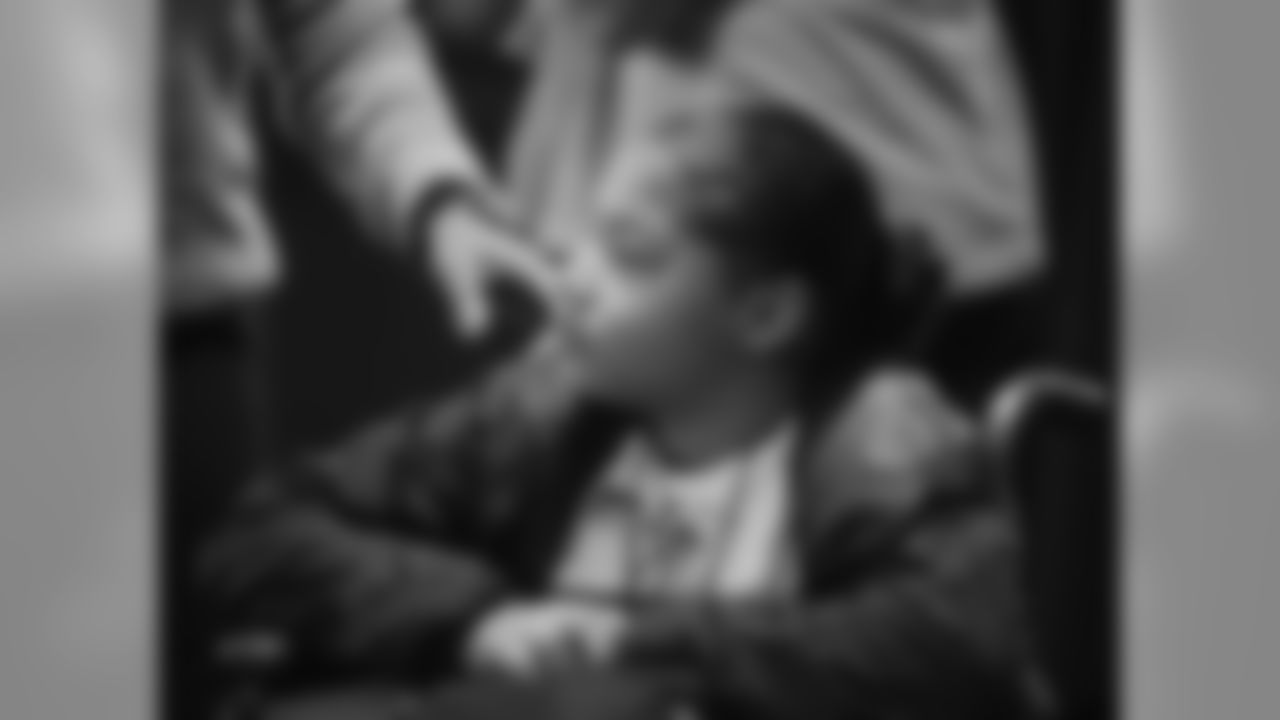 cst_EK2V0271