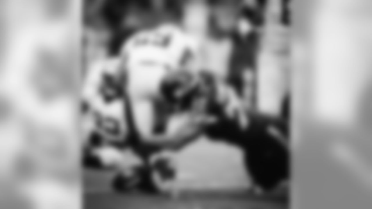 Seattle Seahawks; New Orleans Saints; Michael Bennett