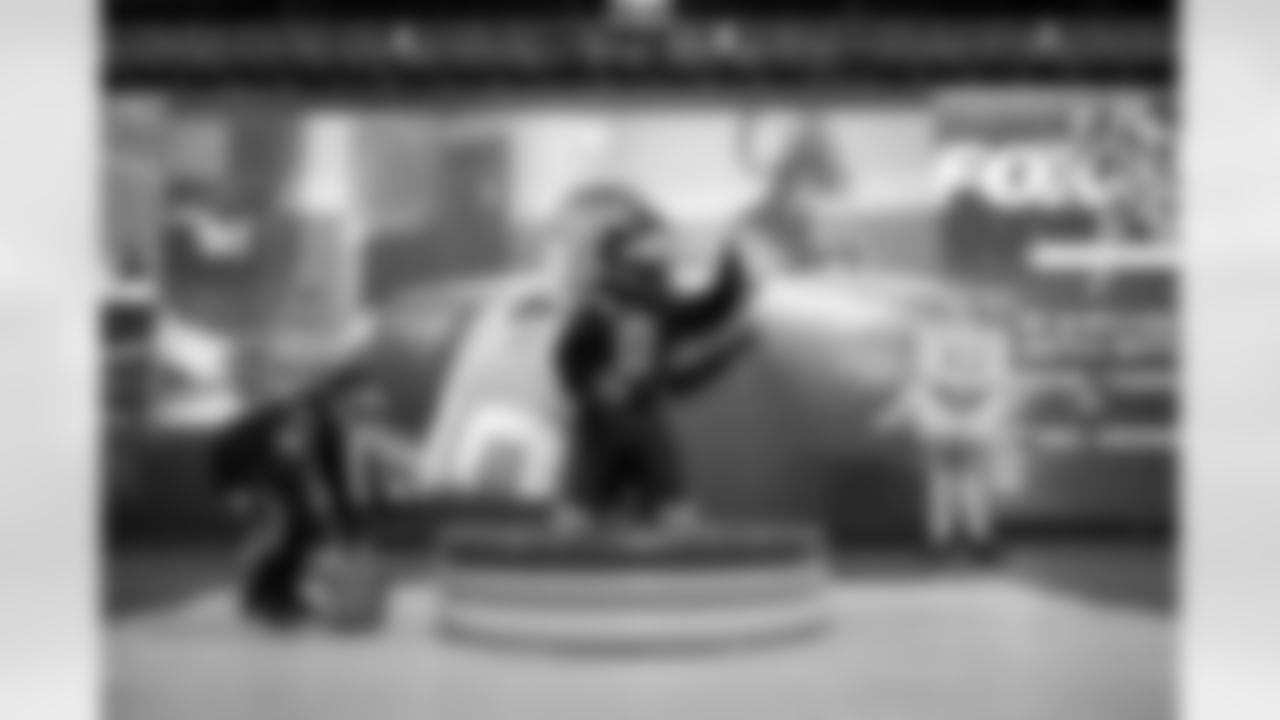 Seahawks-Nickelodeon-20230101_12-32-13_98089