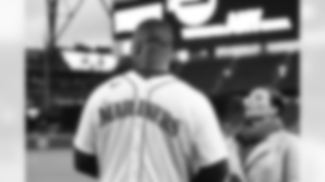 Carlos Dunlap II throws out the first pitch at the Mariners game on September 27, 2021.