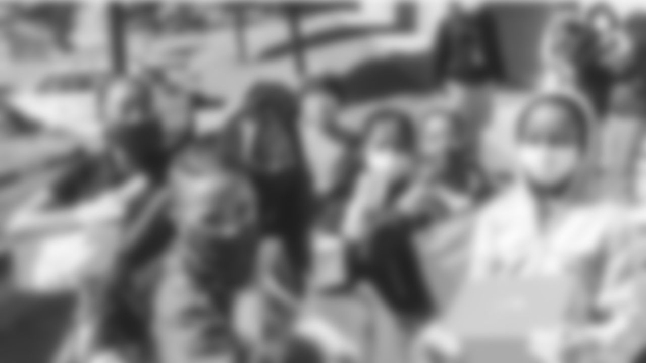 20210515_Ugo-Amadi-Shoe-Drive_6150