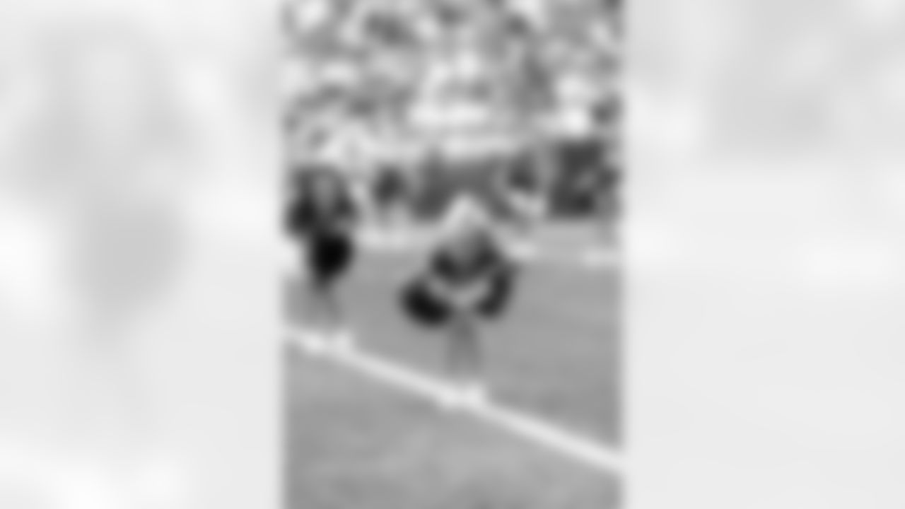 20220818_CHIvsSEA_SEA_DANCERS_SP-7404