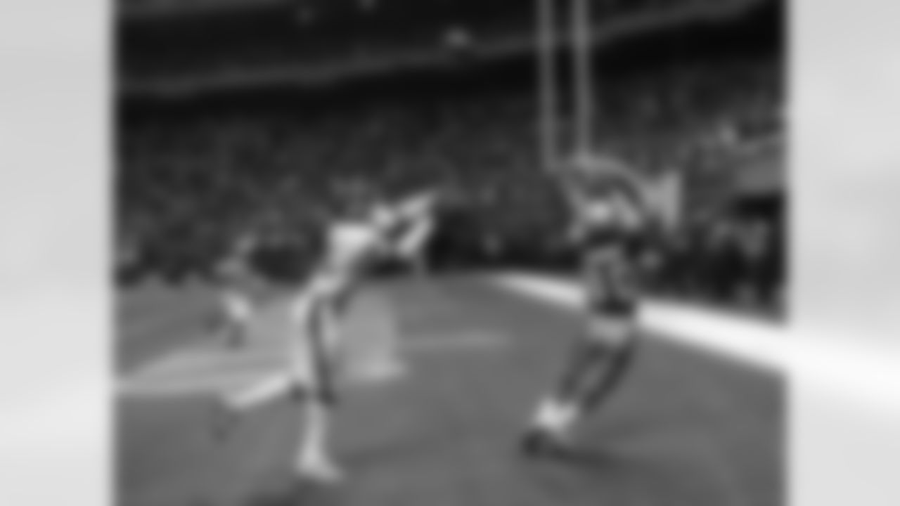 Giants-ThroughTheYears_LARGENT TD Giants