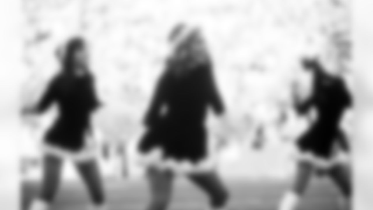 2010 Sea Gals - Week 15