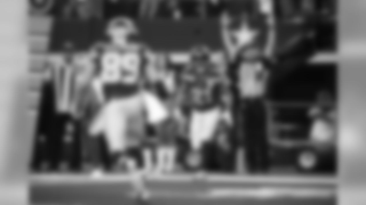 Seattle's J.D. McKissic scores on a pass from Russell Wilson late in the game.