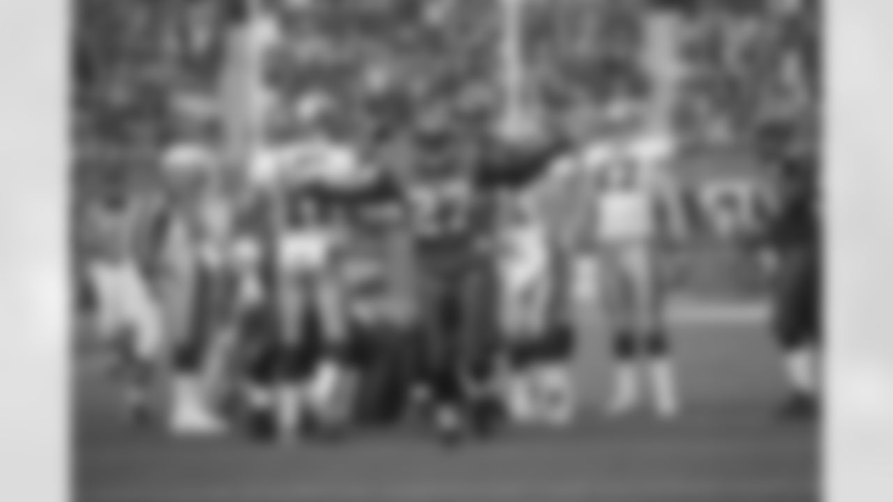 Seahawks-Through-The-Years-Jordan-Babineaux-20051211_13-44-59_0197