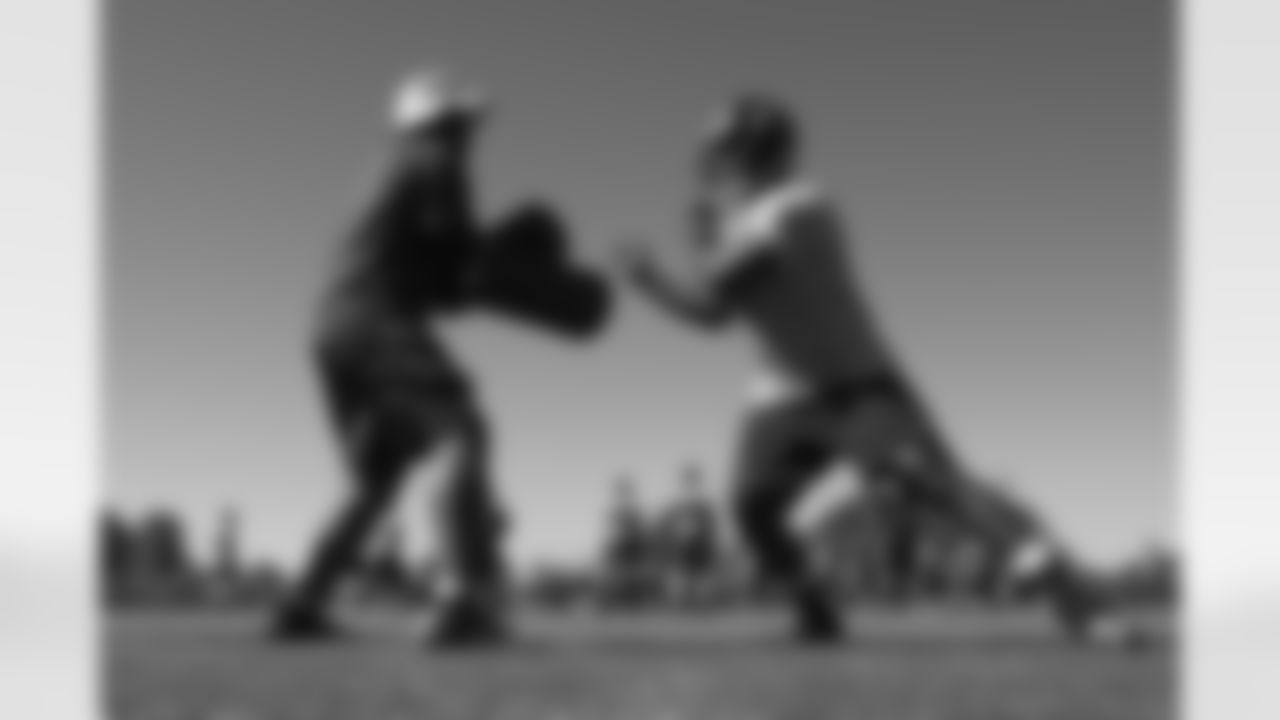 [December 11, 2016]: Packers 38 - Seahawks 10Green Bay Packers outside linebacker Clay Matthews (52) during an NFL football game between the Green Bay Packers and the Seattle Seahawks Sunday, December 11, 2016, in Green Bay, WI. (Tom Hauck via AP)