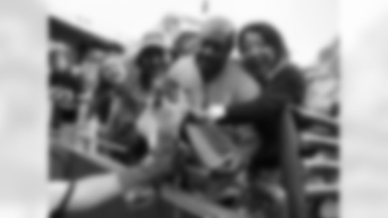 Seahawks-Taima-Through-The-Years-20170818_19-37-49_0644