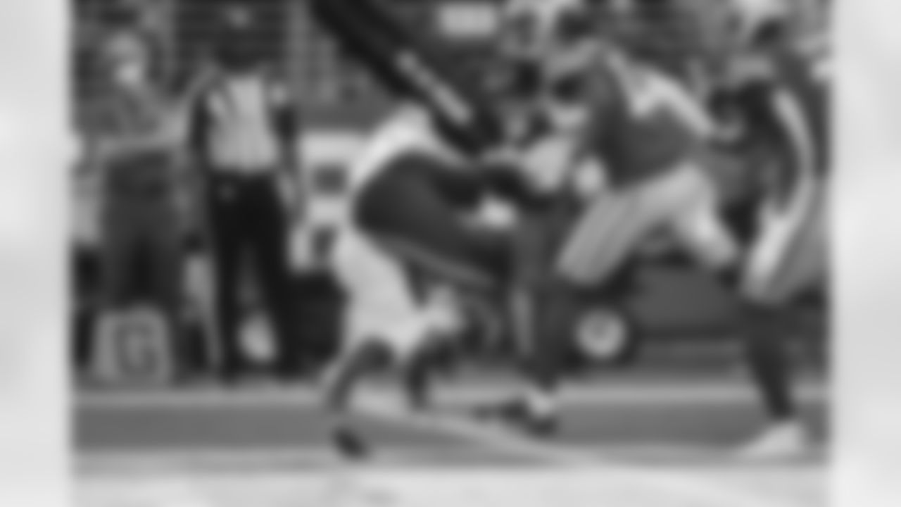 Alex Collins played in 11 games for the Seahawks, starting six of them, and ran for 411 yards and two touchdowns in 2021.