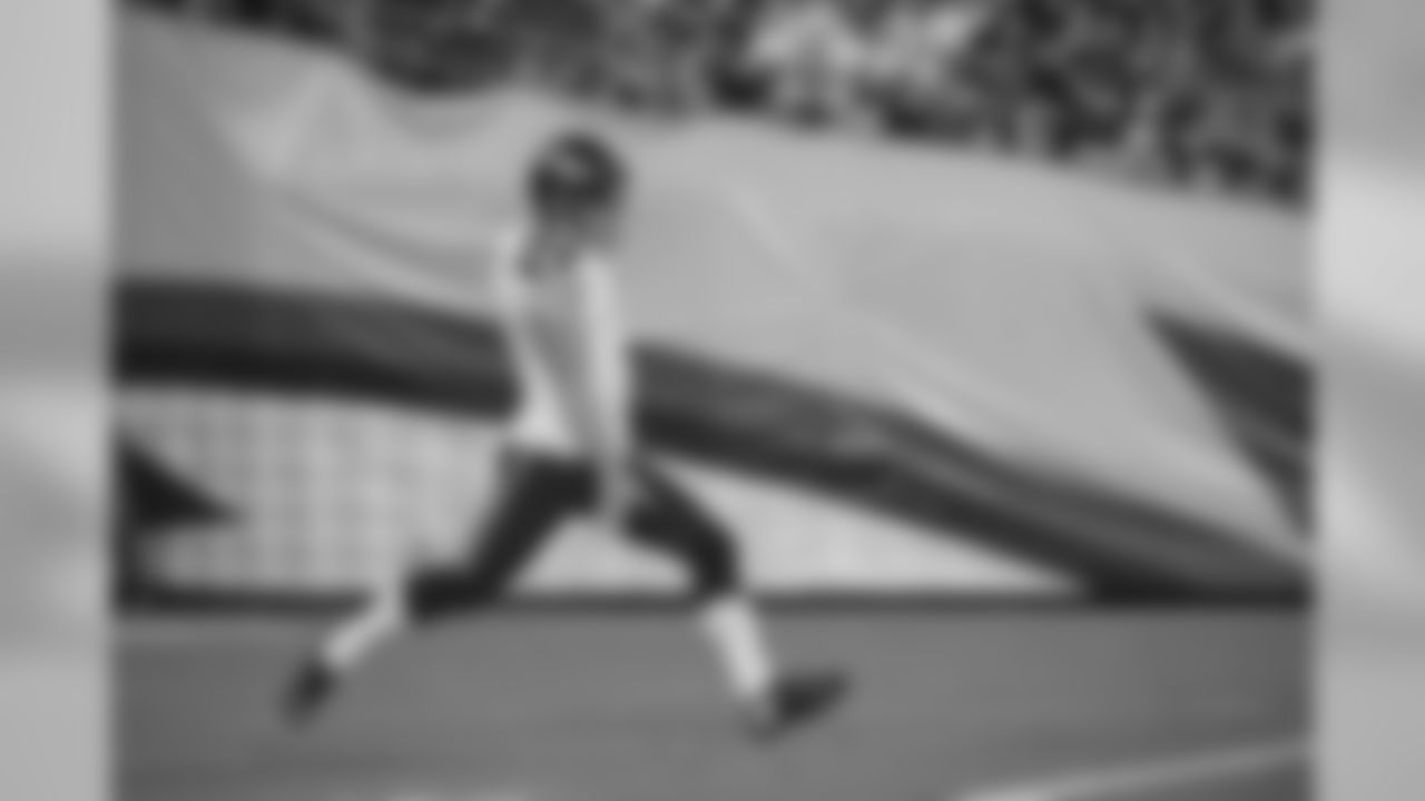 _d4s2859_0.jpg