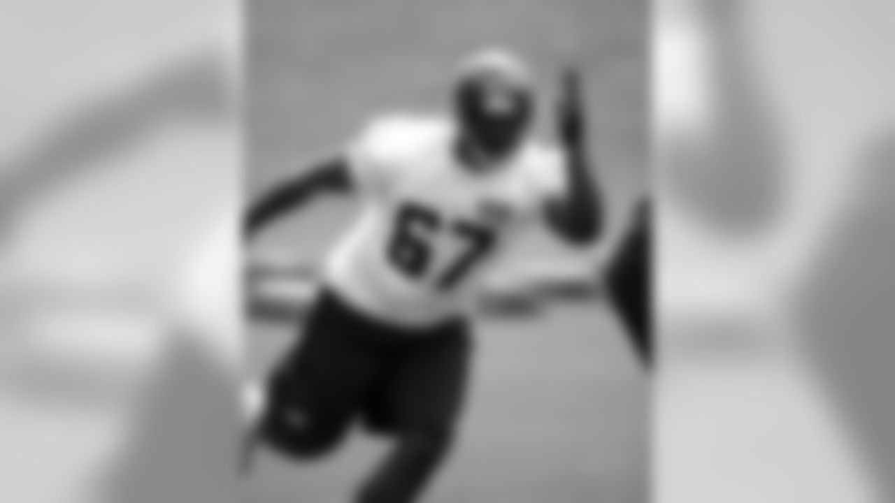 SS Tyvis Powell