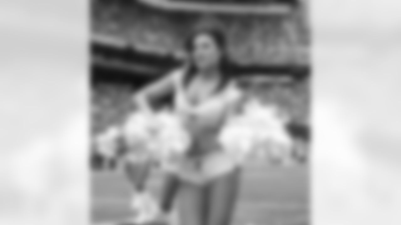 2010 - Week 1 Sea gals
