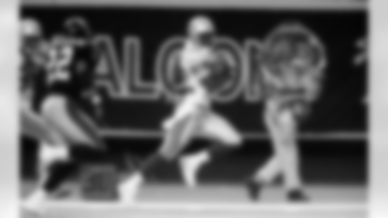 2000 FALCONS003