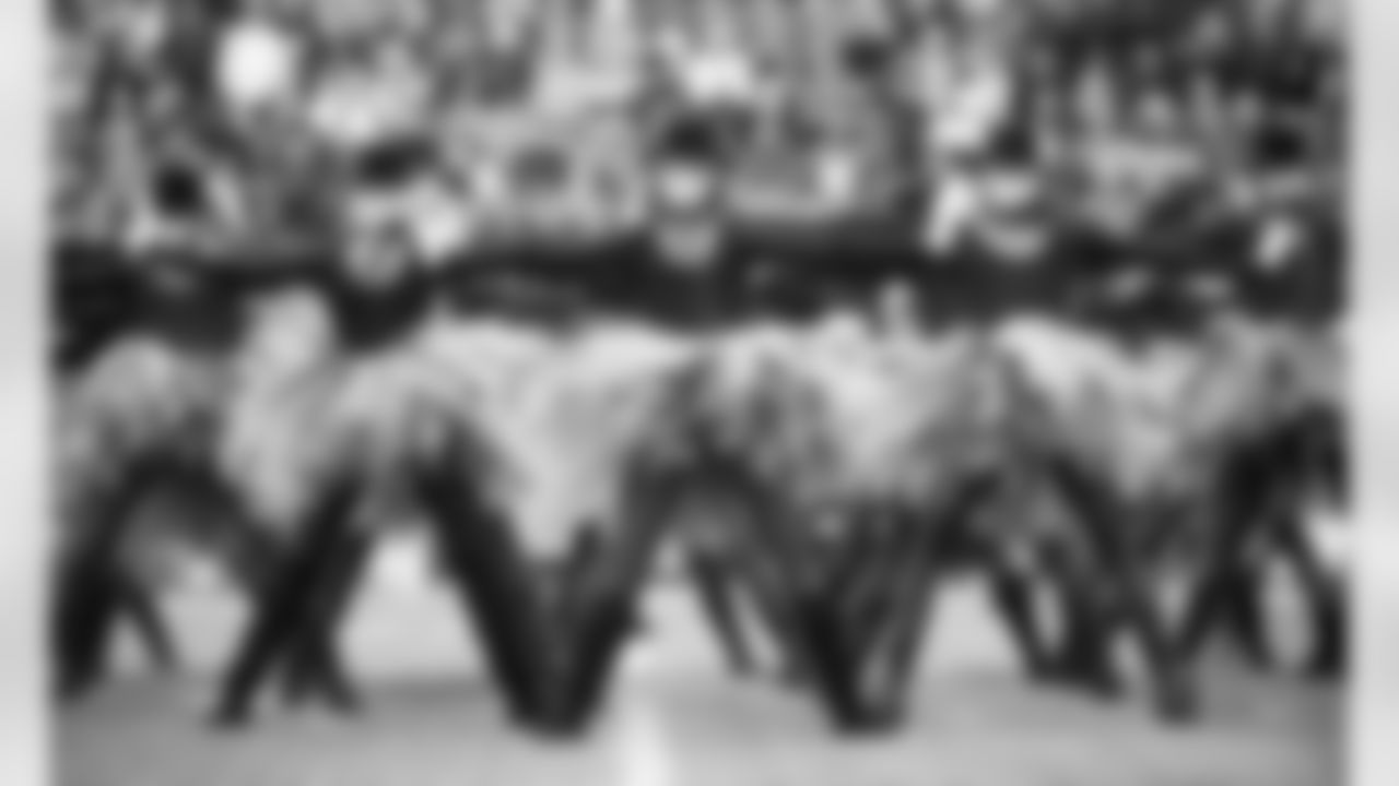 2011 Sea Gals Halloween Halftime