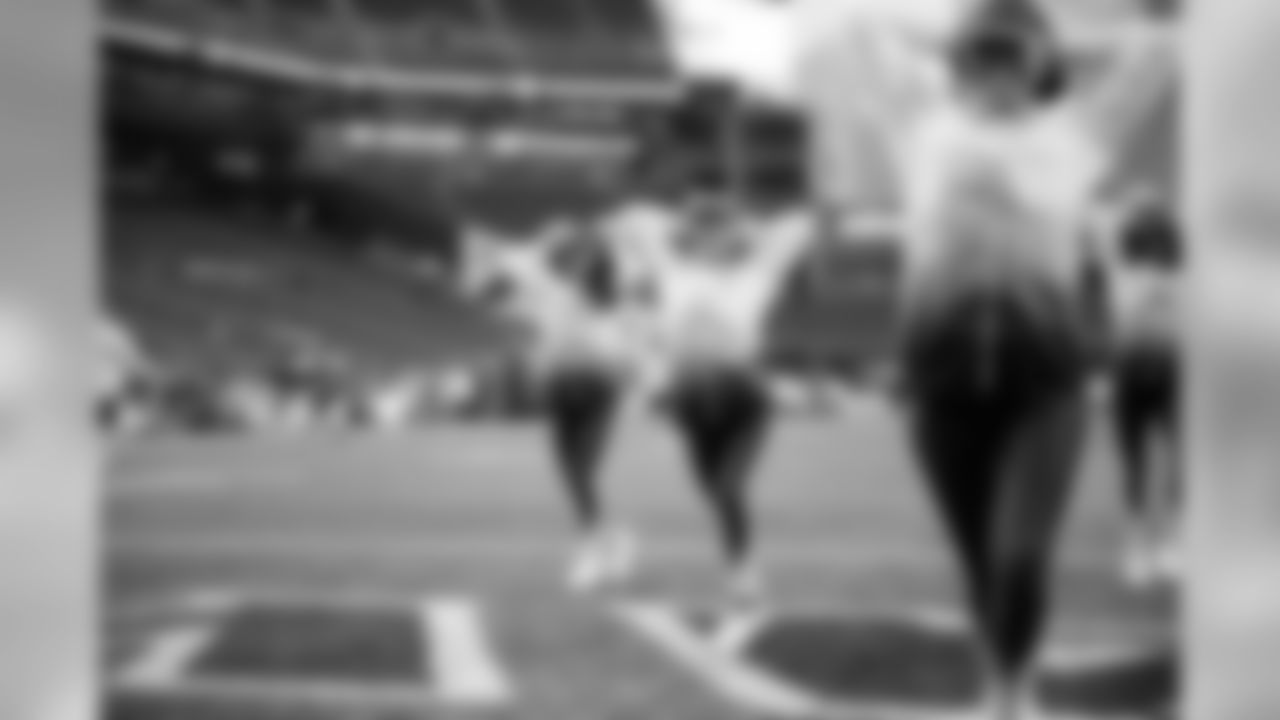 20171120_seagals_falcons_janegphoto-5.jpg