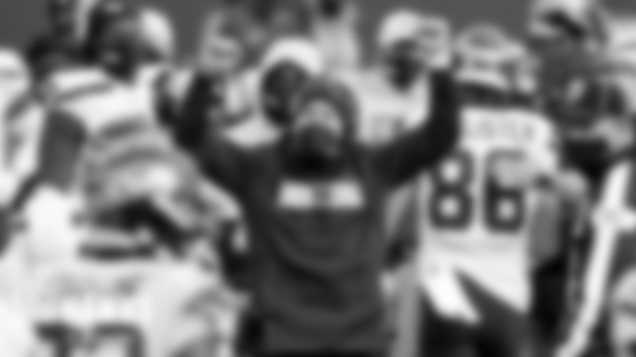 EyeOnTheHawks-Week15-20201220_14-48-32_CR_AR9I9160