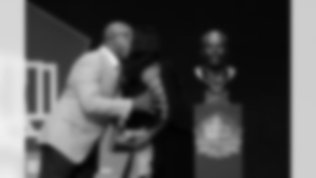 Donnie Shell is on the stage during the Pro Football Hall of Fame Class of 2020 Enshrinement Ceremony on Saturday, August 7, 2021 in Canton, Ohio. (Aaron Doster/NFL)