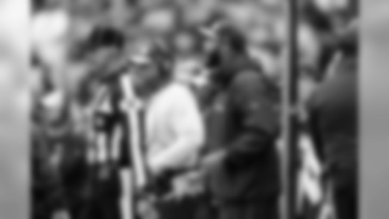 Injured Seahawks linebacker K.J. Wright shouts instructions from the sidelines.