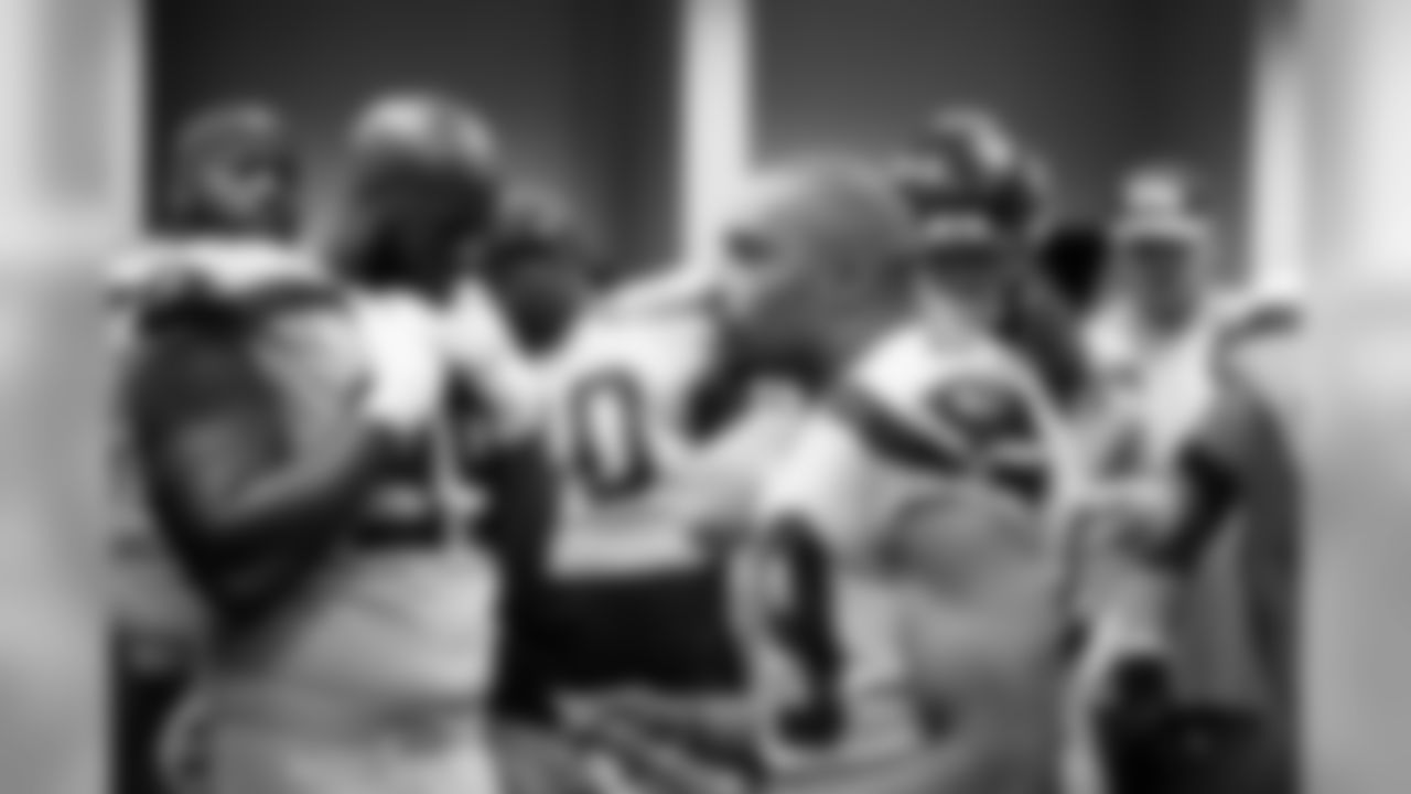 Doug Baldwin spoke to the team in the locker room before the Seahawks took the field for kickoff.