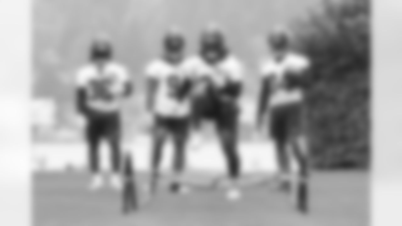 Seahawks players practice at the Virginia Mason Athletic Center in Renton on October 5, 2022.