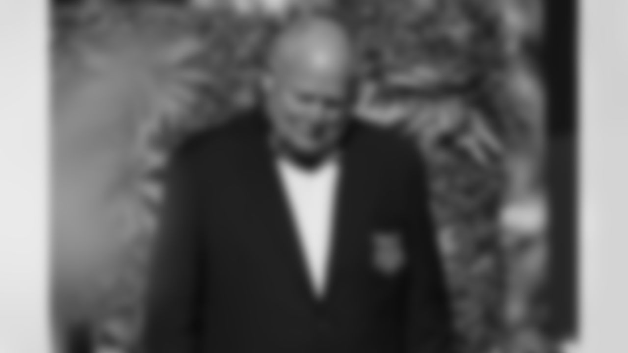 Former head coach Mike Holgmren is inducted into the Seahawks Ring of Honor on October 31, 2021 at Lumen Field.