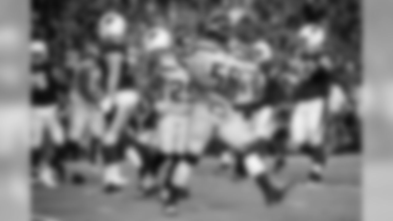 Linebacker Mychal Kendricks celebrates in the second quarter.