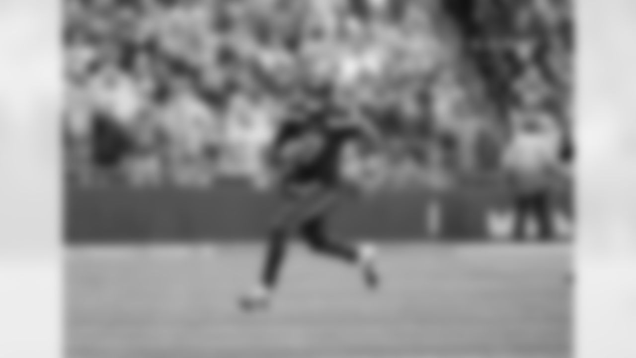 The best photos of Seahawks quarterback Geno Smith from the 2022 season.