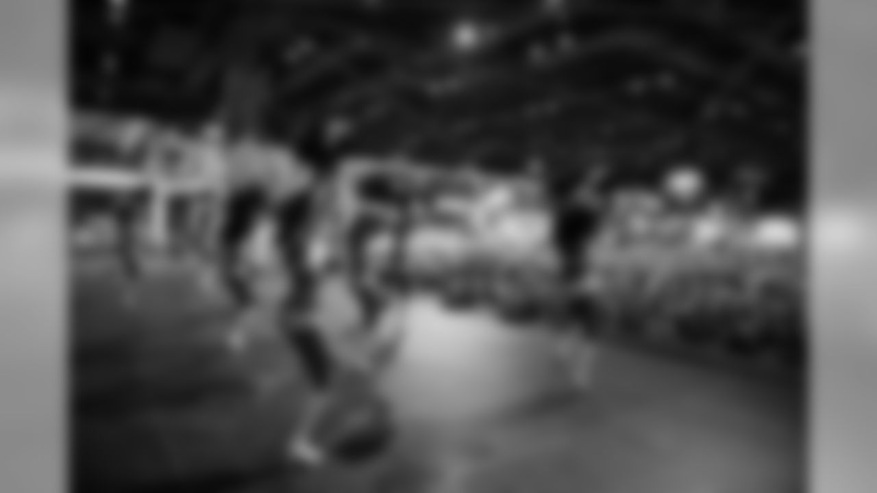 20171001_seagals_colts_janegphoto-29_0.jpg