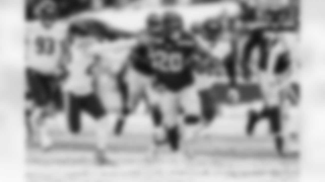 Some of the best photos of Seahawks running back Rashaad Penny from the 2021 season.