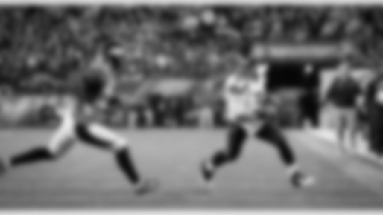 Seattle Seahawks; Denver Broncos; SB48; Russell Wilson