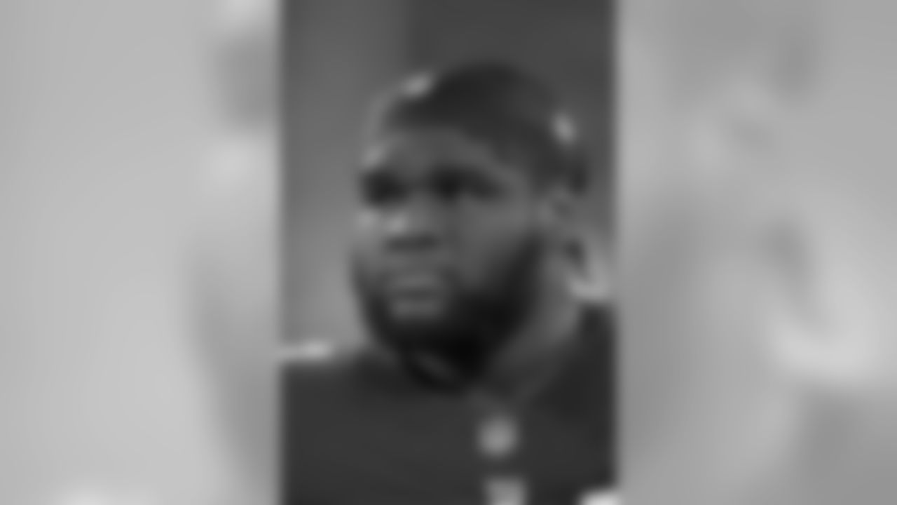 New York Giants defensive lineman Dalvin Tomlinson (94) is shown on the sidelines during the game against the New York Jets Saturday Aug. 26, 2017 in East Rutherford, N.J. (Damian Strohmeyer via AP)