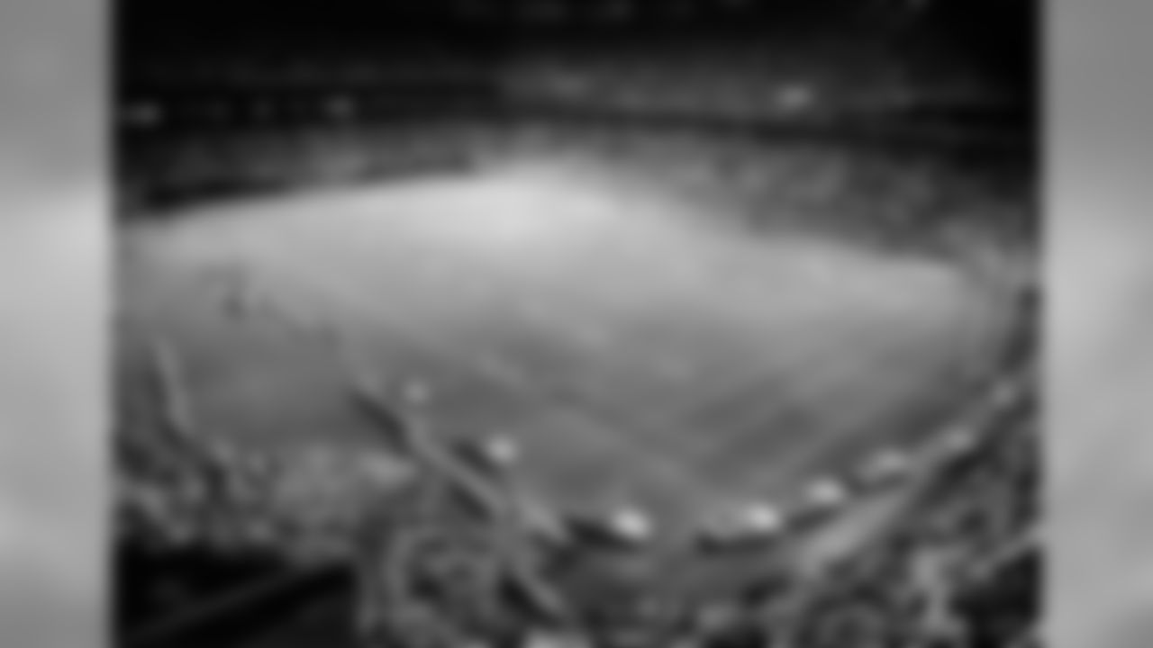 1977_GameAction045