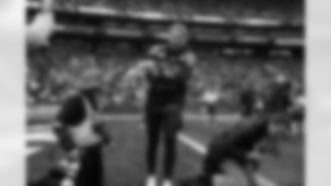 Seahawks-Wiener-Dog-Race-20230108_14-51-59_2492