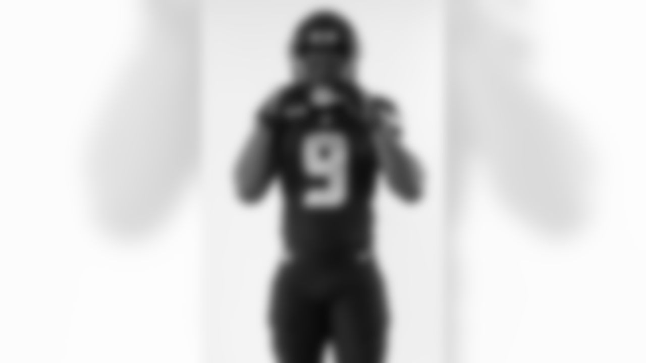 Seattle Seahawks running back Kenneth Walker III (9) poses for a portrait during the NFLPA Rookie Premiere on Saturday May 21, 2022 Los Angeles. (Ryan Kang/NFL)