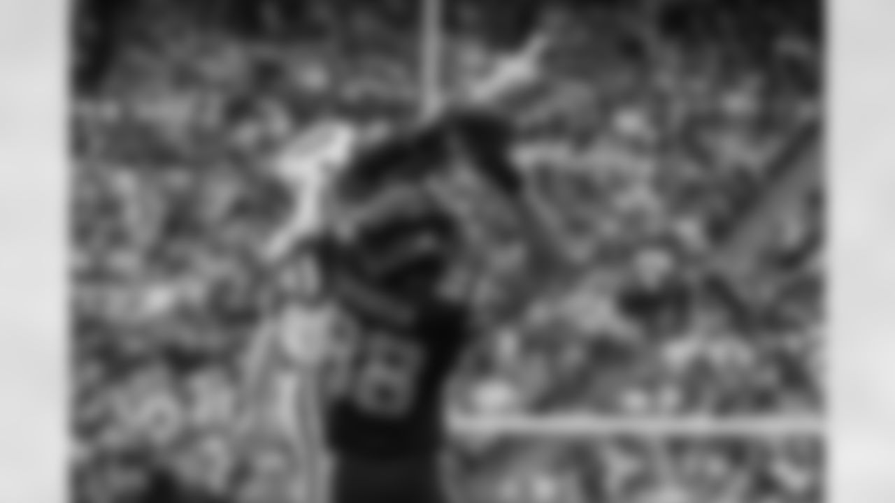 Seattle-Seahawks-Through-The-Years-New-York-Jets-20161002_12-21-36_8601