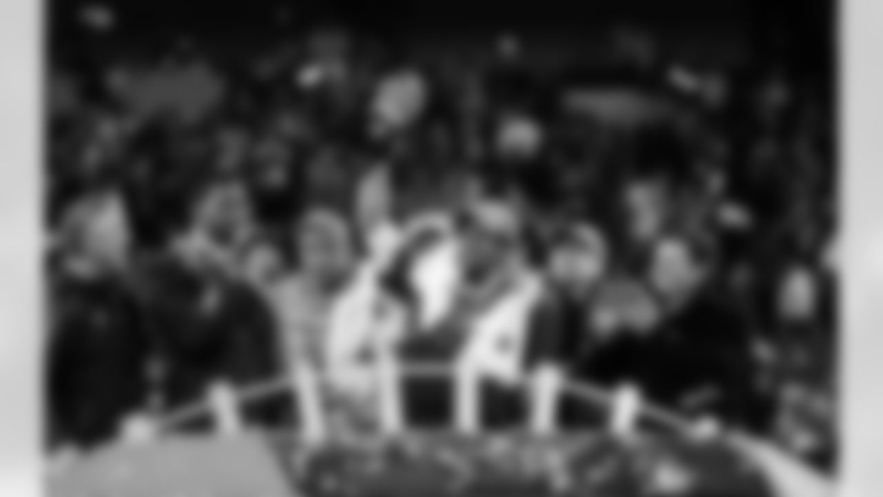 2013-SuperBowl48Gallery-MLL_1229