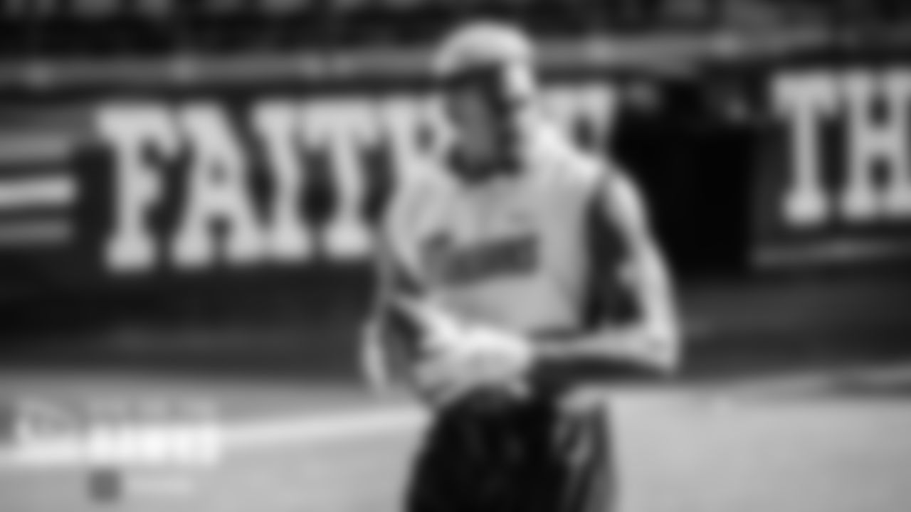 EyeOnTheHawks_17_12-39-59_RTRU1025