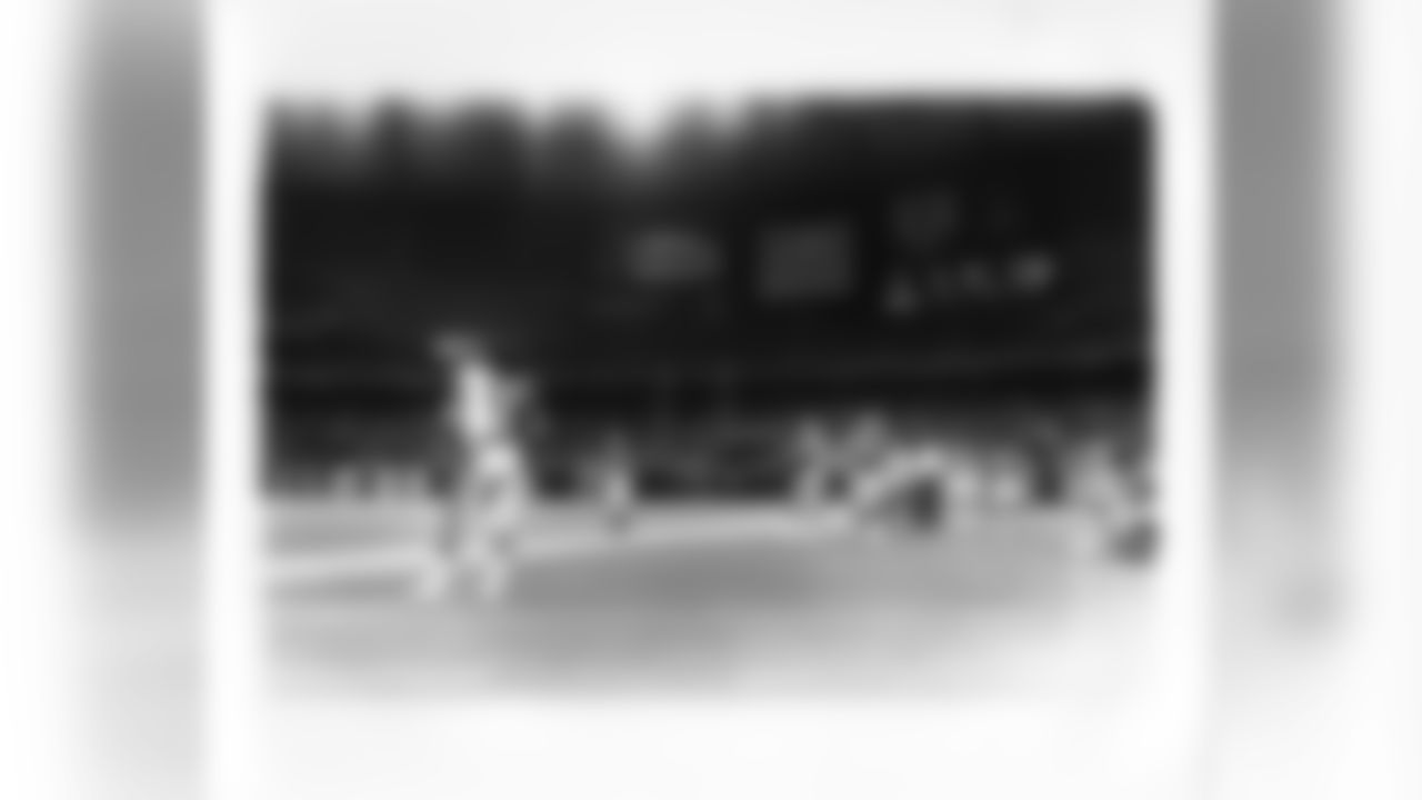 1980_action080.jpg