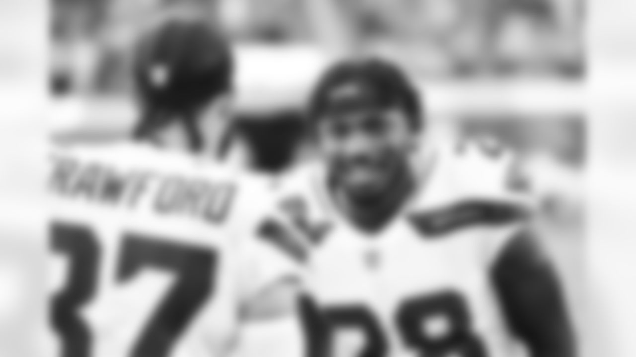 Seahawks-Top-Shots-Defense-20221023_16-26-25_4740