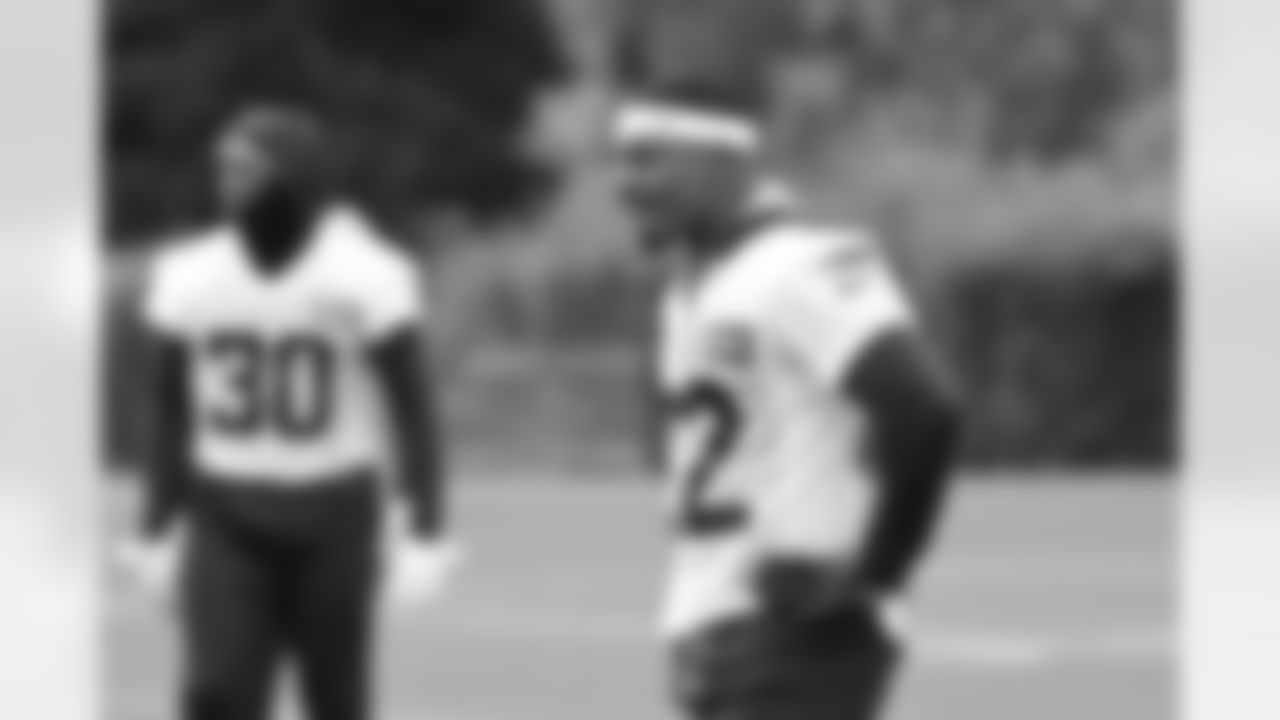 Seahawks players practice at the Virginia Mason Athletic Center in Renton on October 26, 2022.