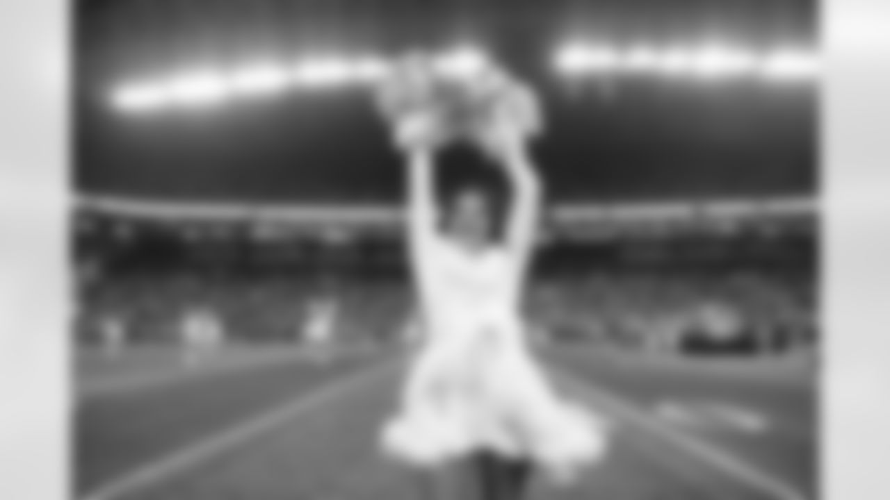 20221216_SFvsSEA_Dancers_POTTER-3497