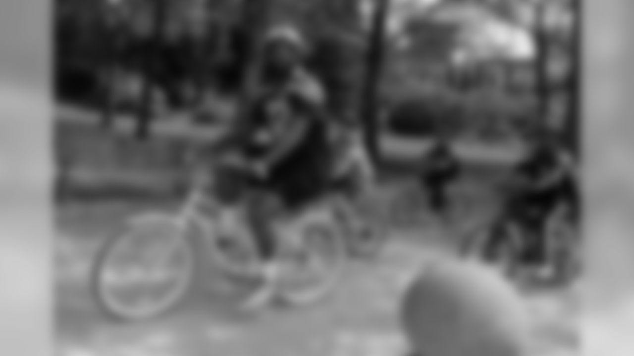 cst_ek2v0134_0.jpg