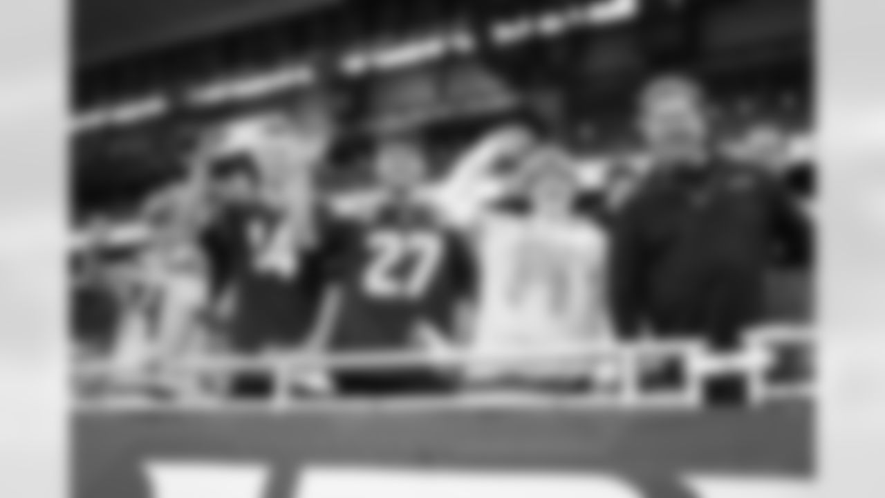 The 12s made the trip to Detroit, MI to support the Seahawks as they look to get their first win of the season.