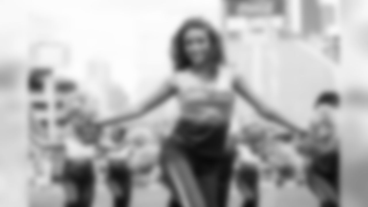 bestofbackstage_seagals_janegphoto-17.jpg