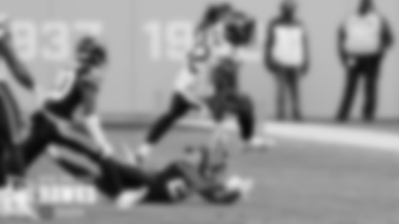 EyeOnTheHawks-Week15-20201220_15-06-28_CR_AR9I9398