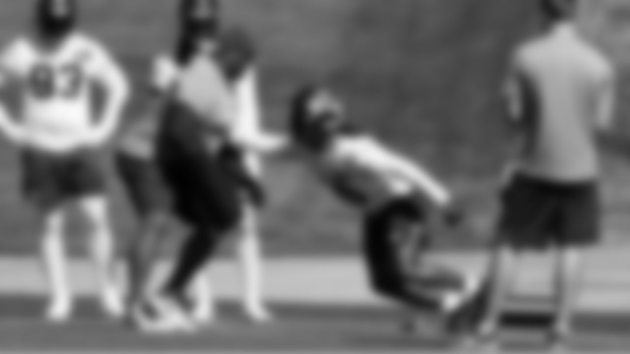 LB Jachai Polite