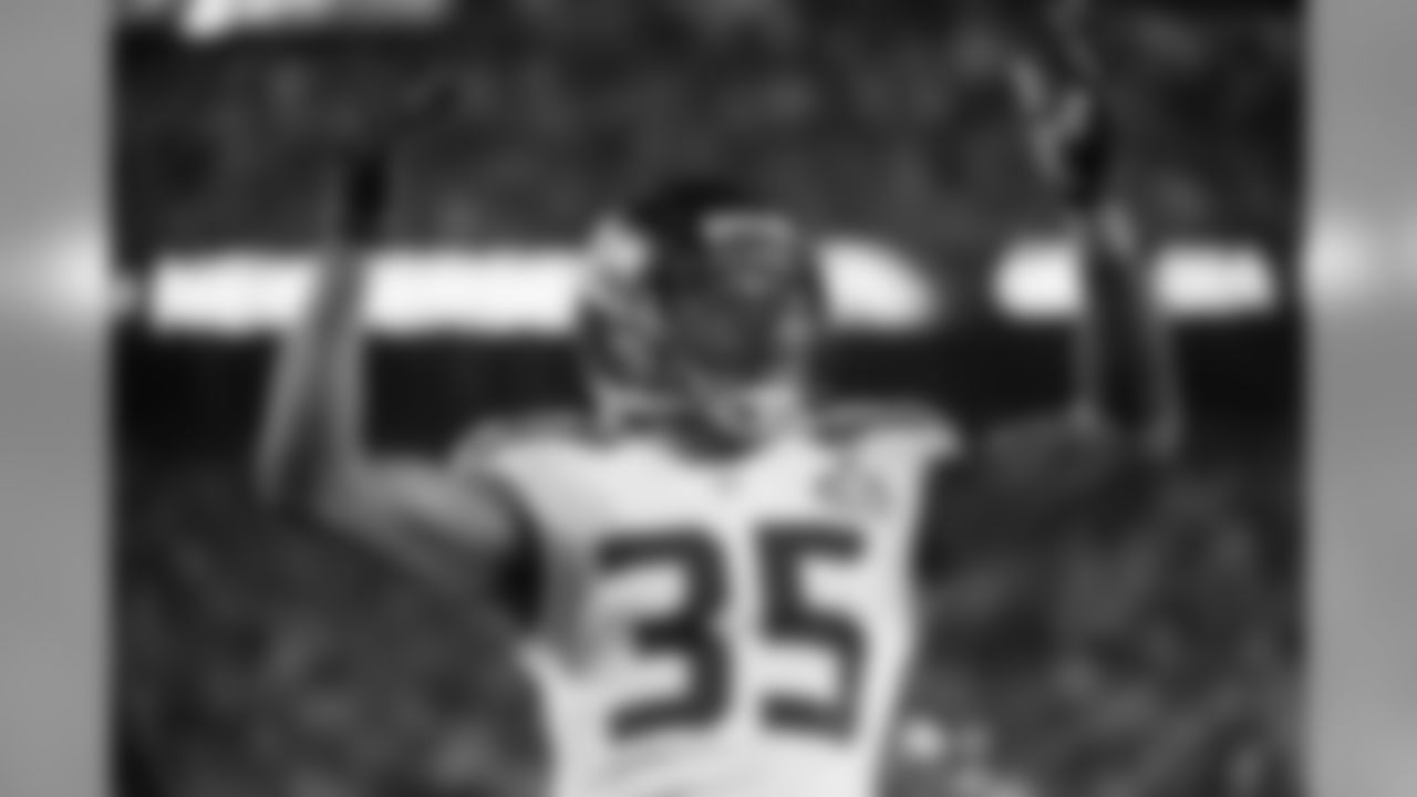 CB DeShawn Shead, Exclusive Rights Free Agent