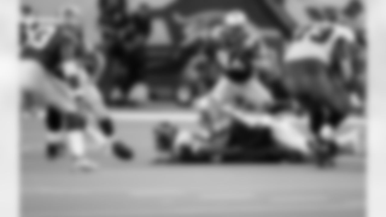 11281999_SEAHAWKS_BUCCANEERS036