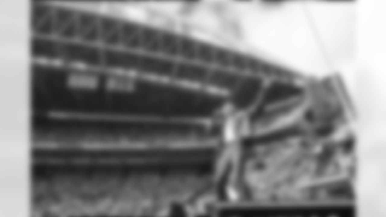 210919-pregame-macklemore-13