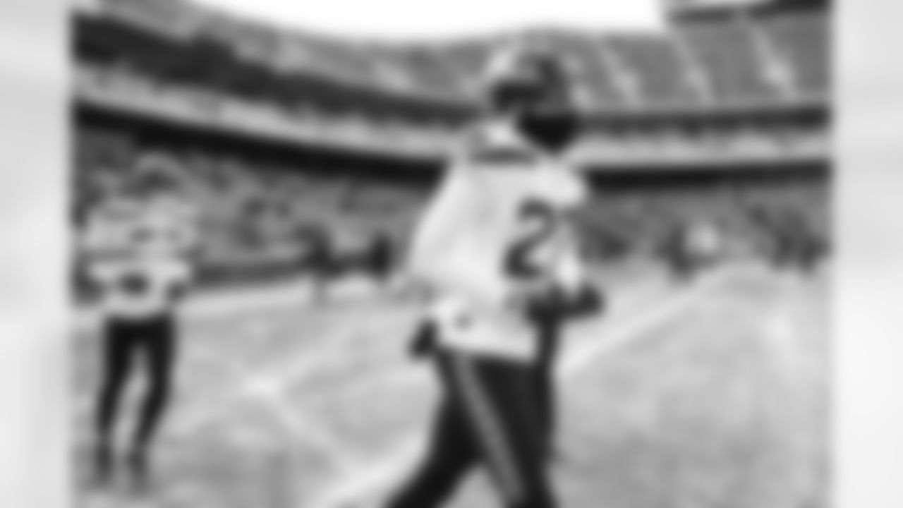 The best photos of Seahawks cornerback Tariq Woolen from the 2022 season.